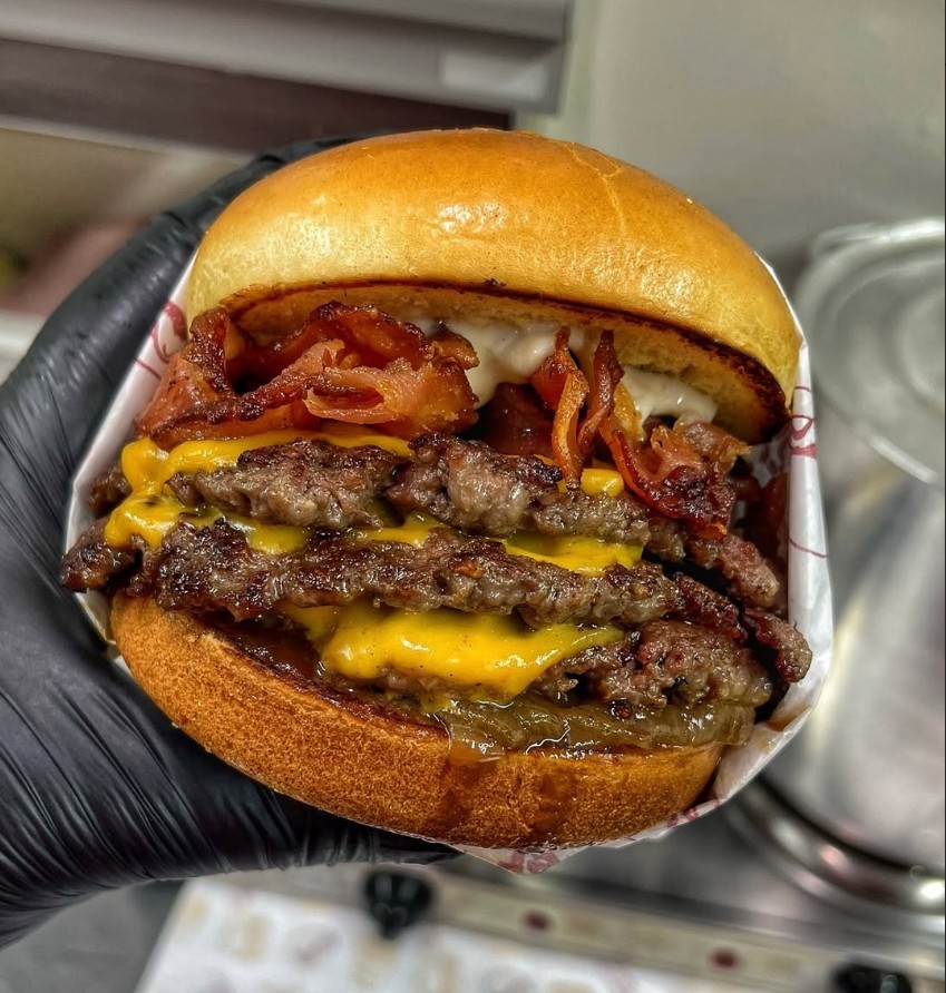 Duplo Bacon Cheddar Prime Burger